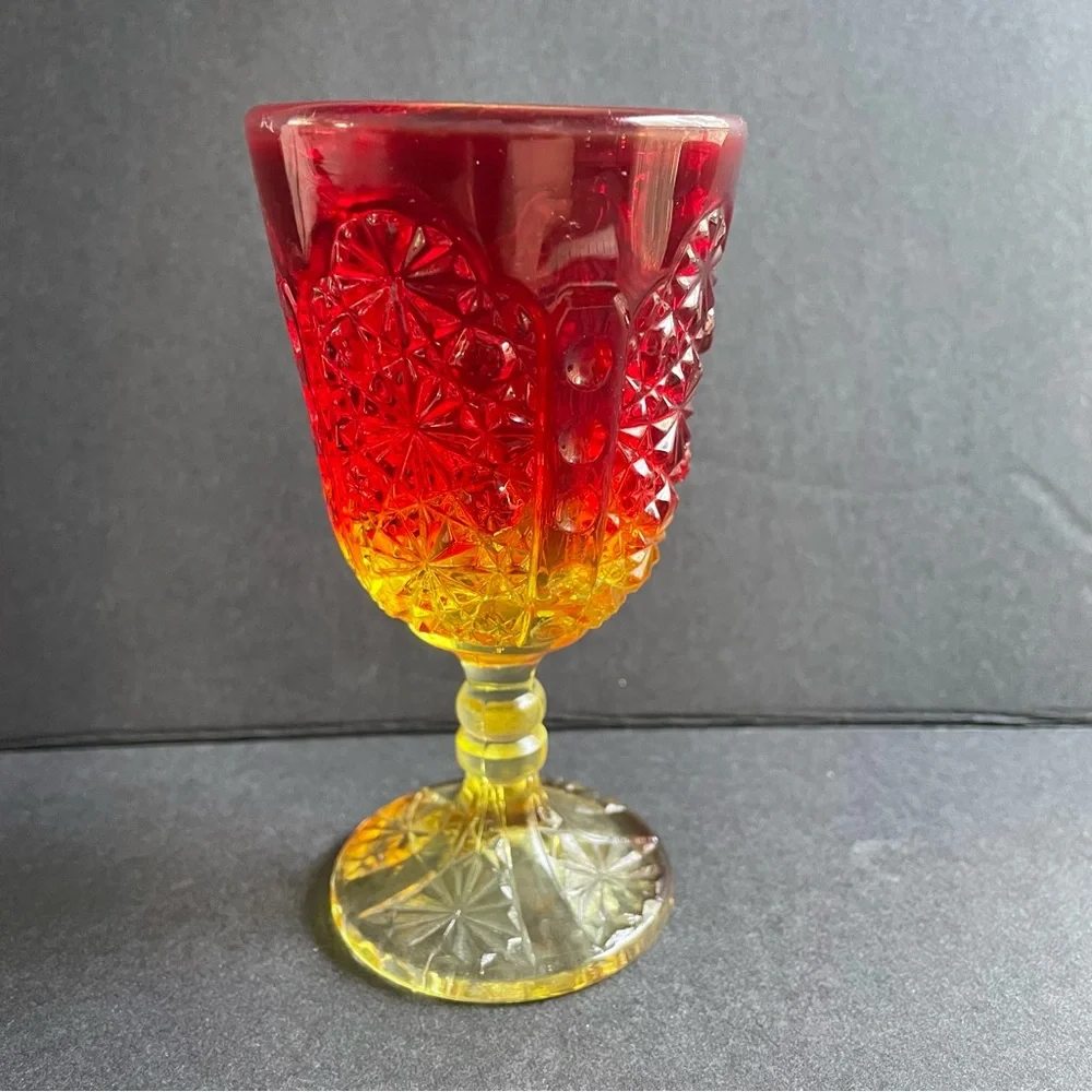 Vintage L.G. Wright Daisy And Button Amberina Wine Cordial Glass Red Yellow